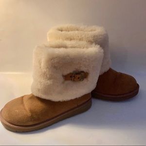 UGG Ellee chestnut sheepskin shearling lined boots size 6